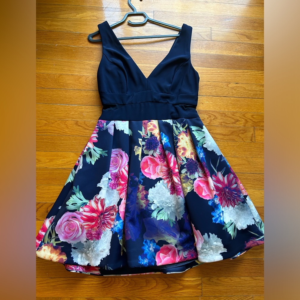 Xscape - mini floral dress. Used once like new